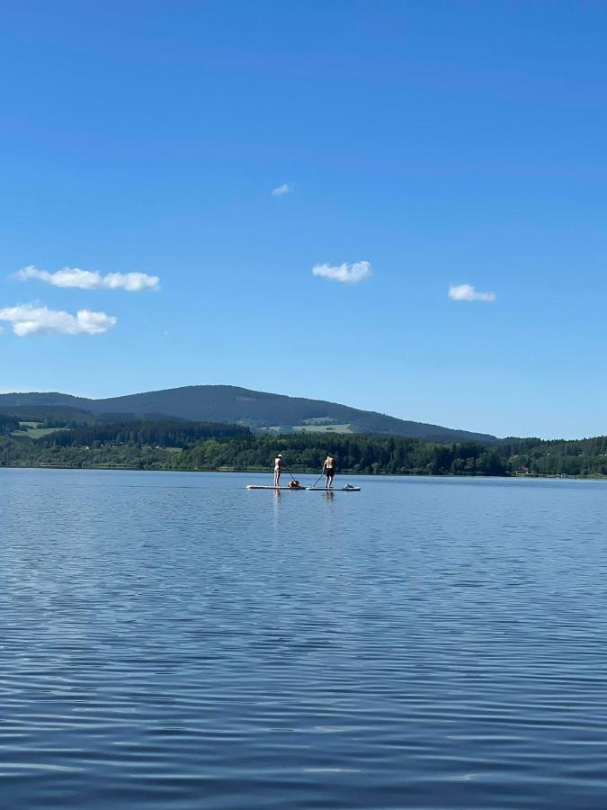 Hobití chatka Lipno Černá v Pošumaví Exterior foto